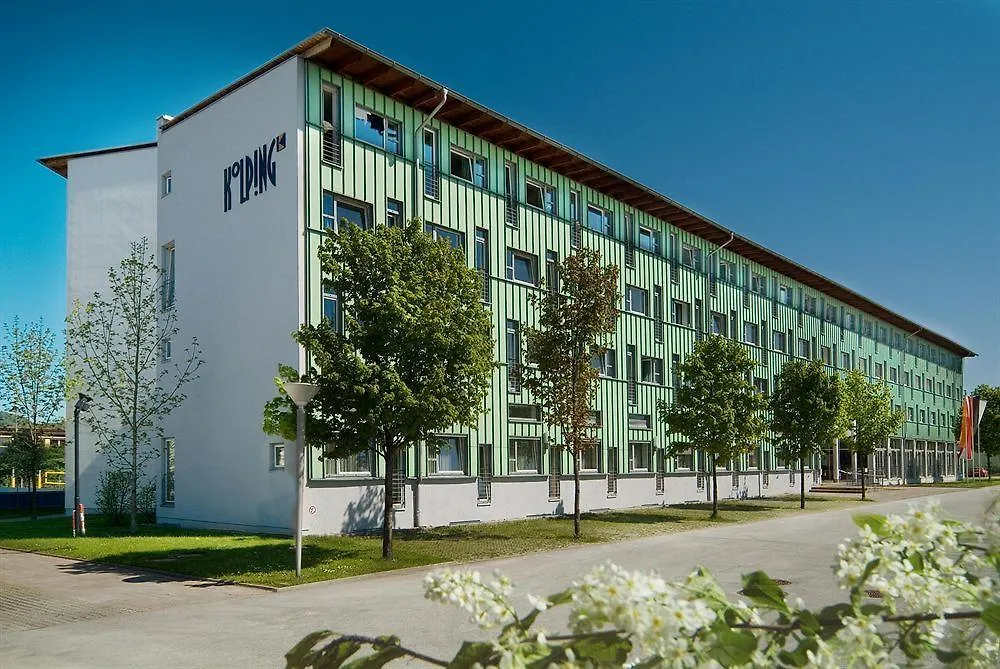 Kolpinghaus Salzburg - Sommerhostel אכסניה